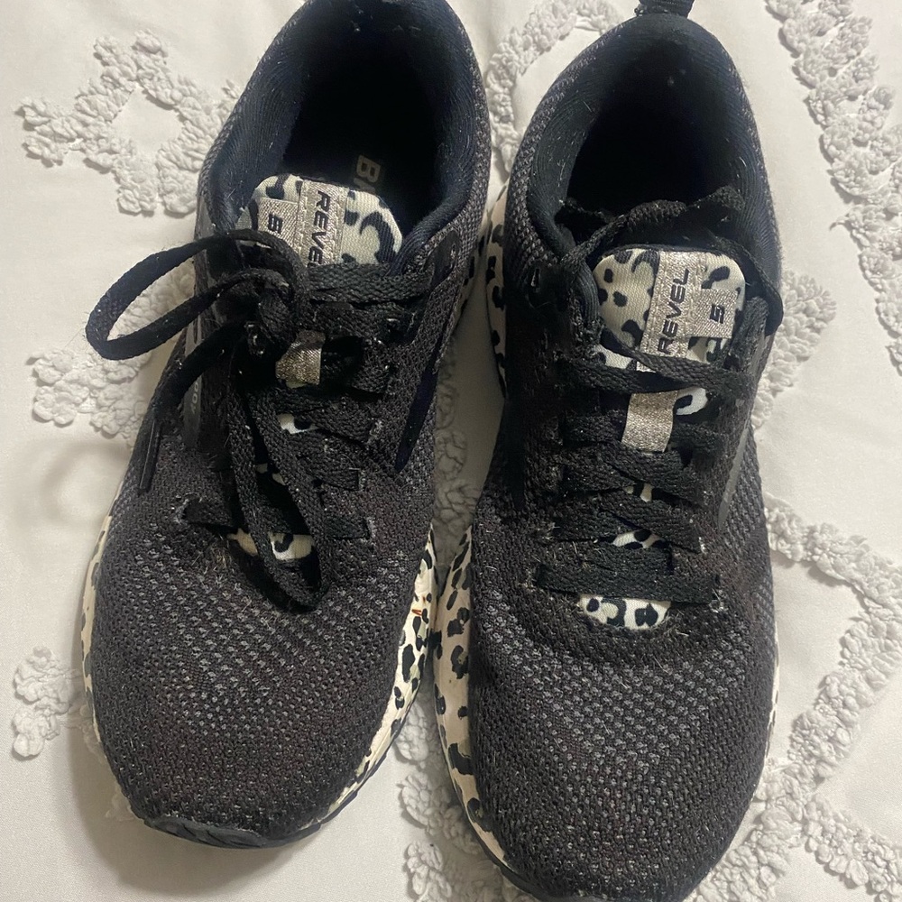 Women’s Brooks Revel 5 Running Shoes Snow Leopard
